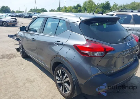 2018 Nissan Kicks Sr из США, поврежденный, VIN 3N1CP5CU0JL518623